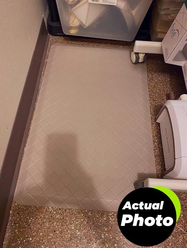 happytrends-ergonomic-mat-black-17x28-pic-1