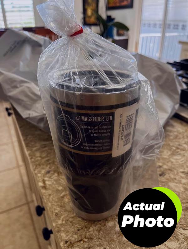 yeti-tumbler-30oz-black-pic-1