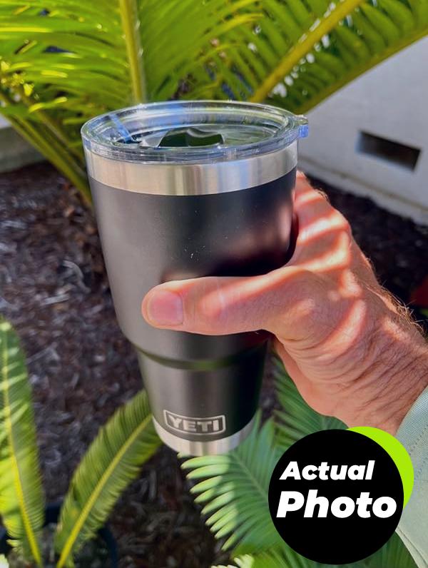 yeti-tumbler-30oz-black-pic-3