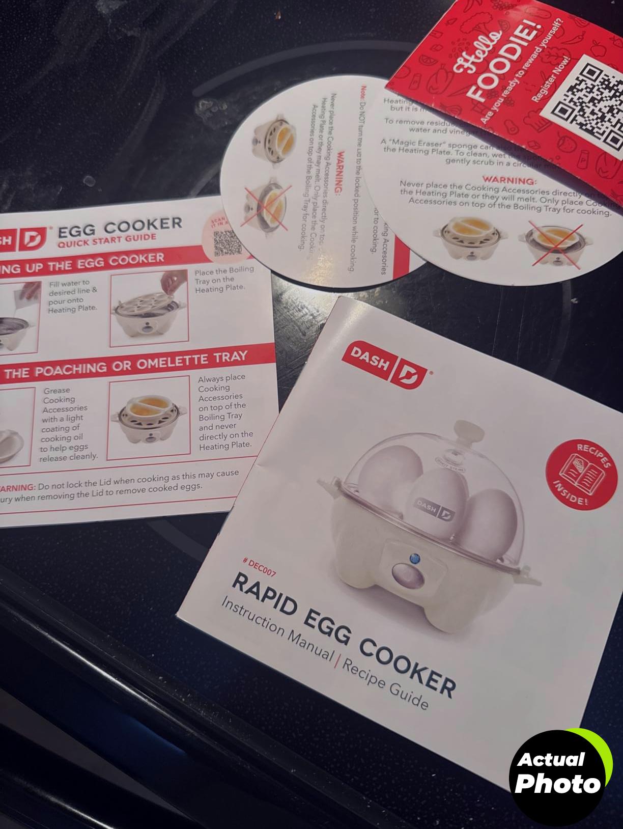 dash-egg-cooker-black-7-eggs-foto-1